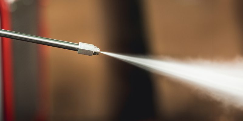 Three Reasons to Leave Pressure Washing to the Professionals